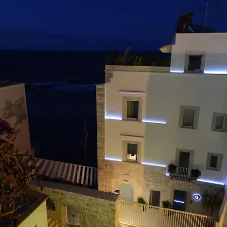 Moma Suites Private Beach Bed & Breakfast 2*
